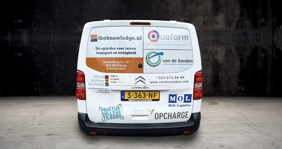 Achterkant auto Tilburg
